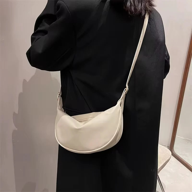 A82 Messenger Bags for Women Wide Feamel